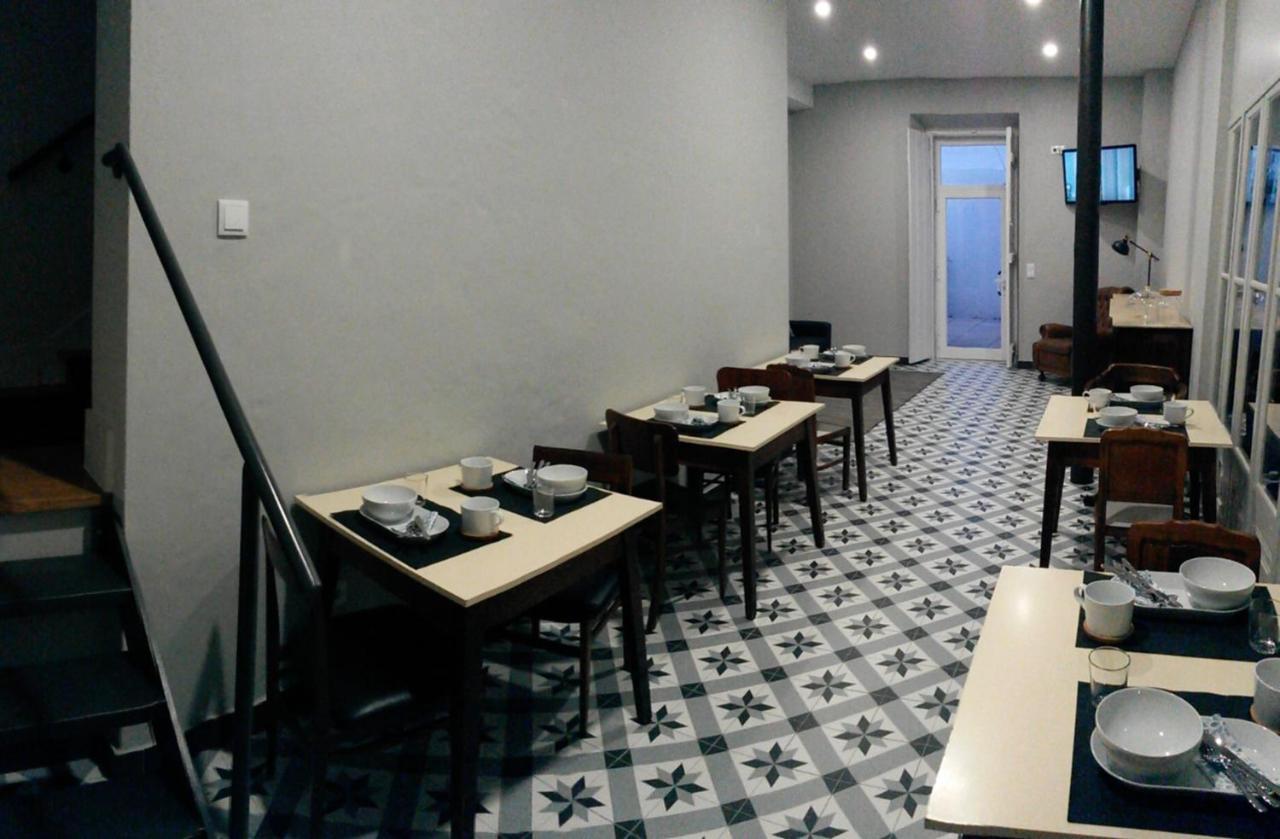 Alcacaria Do Bairro Bed & Breakfast เซตุบาล ภายนอก รูปภาพ